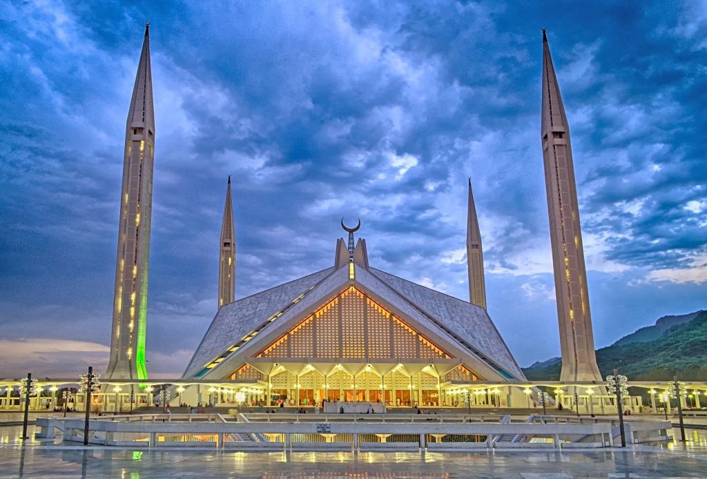 Faisal mosque-places to visit in islamabad